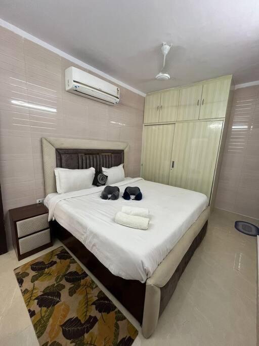 Apartment Divine India Service L73a, 1bhk